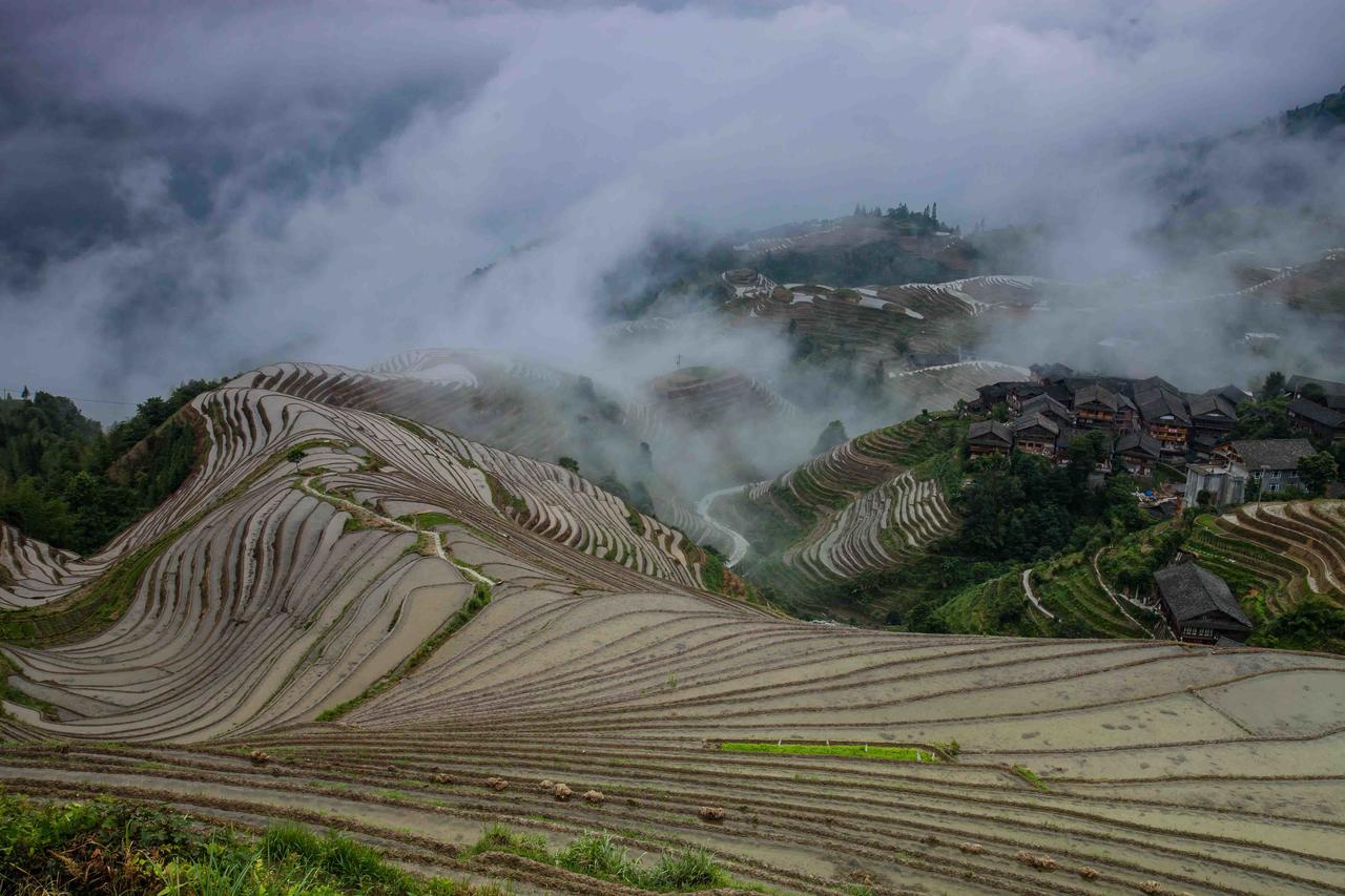 Longji Holiday Hotel หลงเซิง ภายนอก รูปภาพ